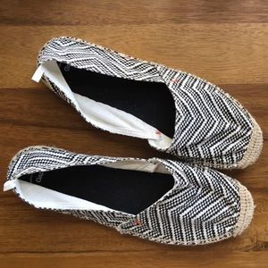 Brand new! Gap Flat Espradilles